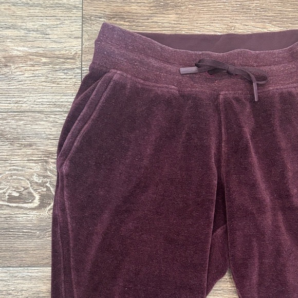 Lululemon Warm Down Jogger Velour Heathered Arctic Plum Women's Size 8 EUC - Picture 4 of 14
